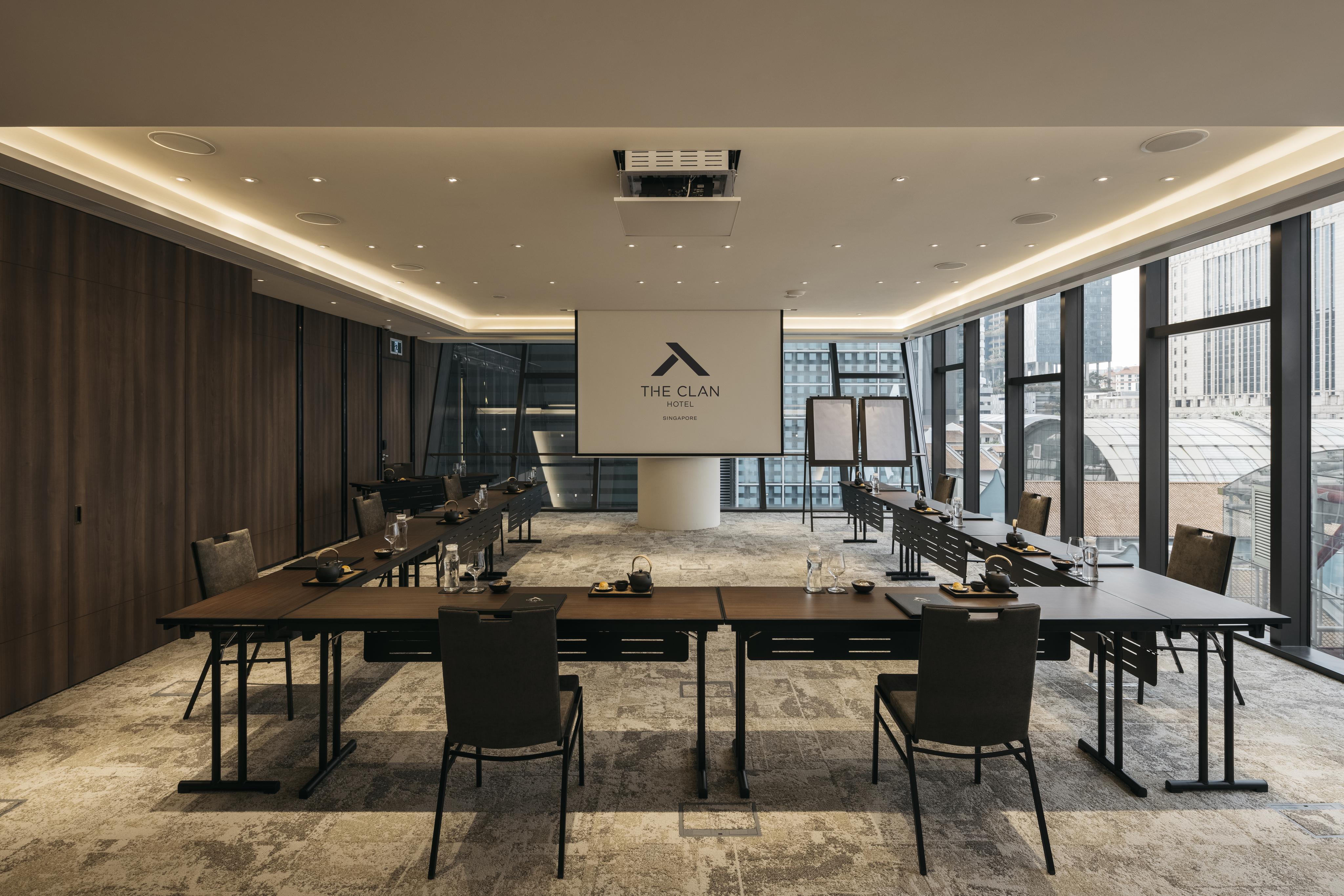 The Clan By Far East Hospitality Khách sạn